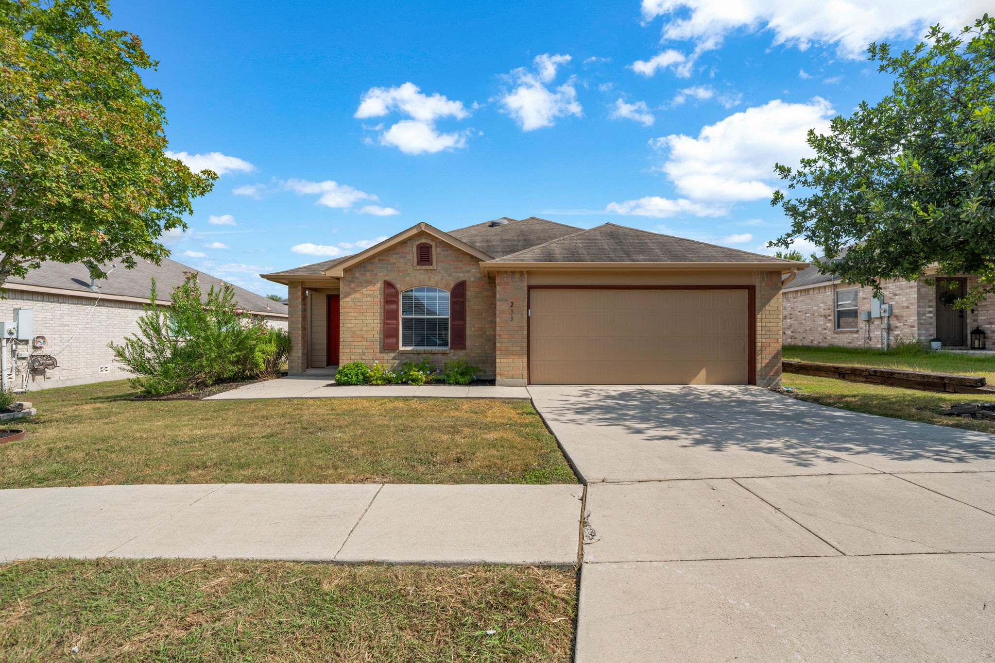233 Willow Crest