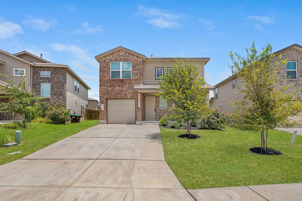 5720 Brook Prairie