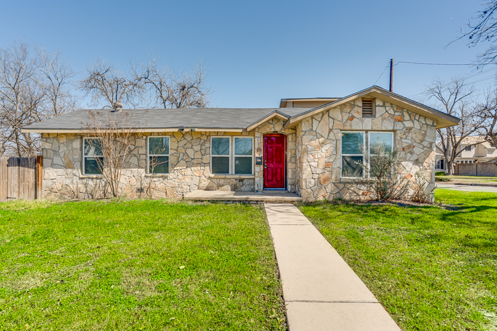 479 South Sycamore Avenue