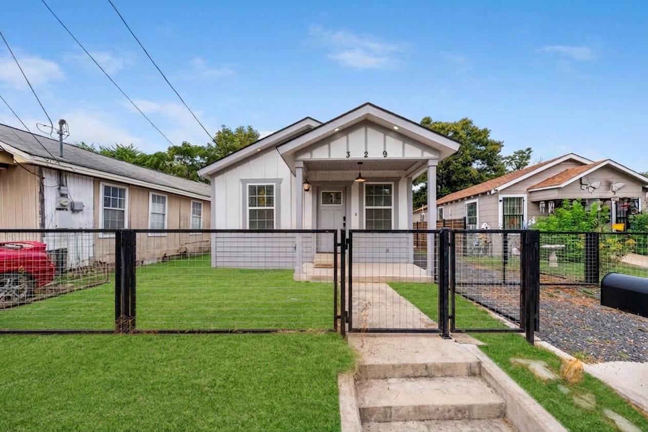 Property main image