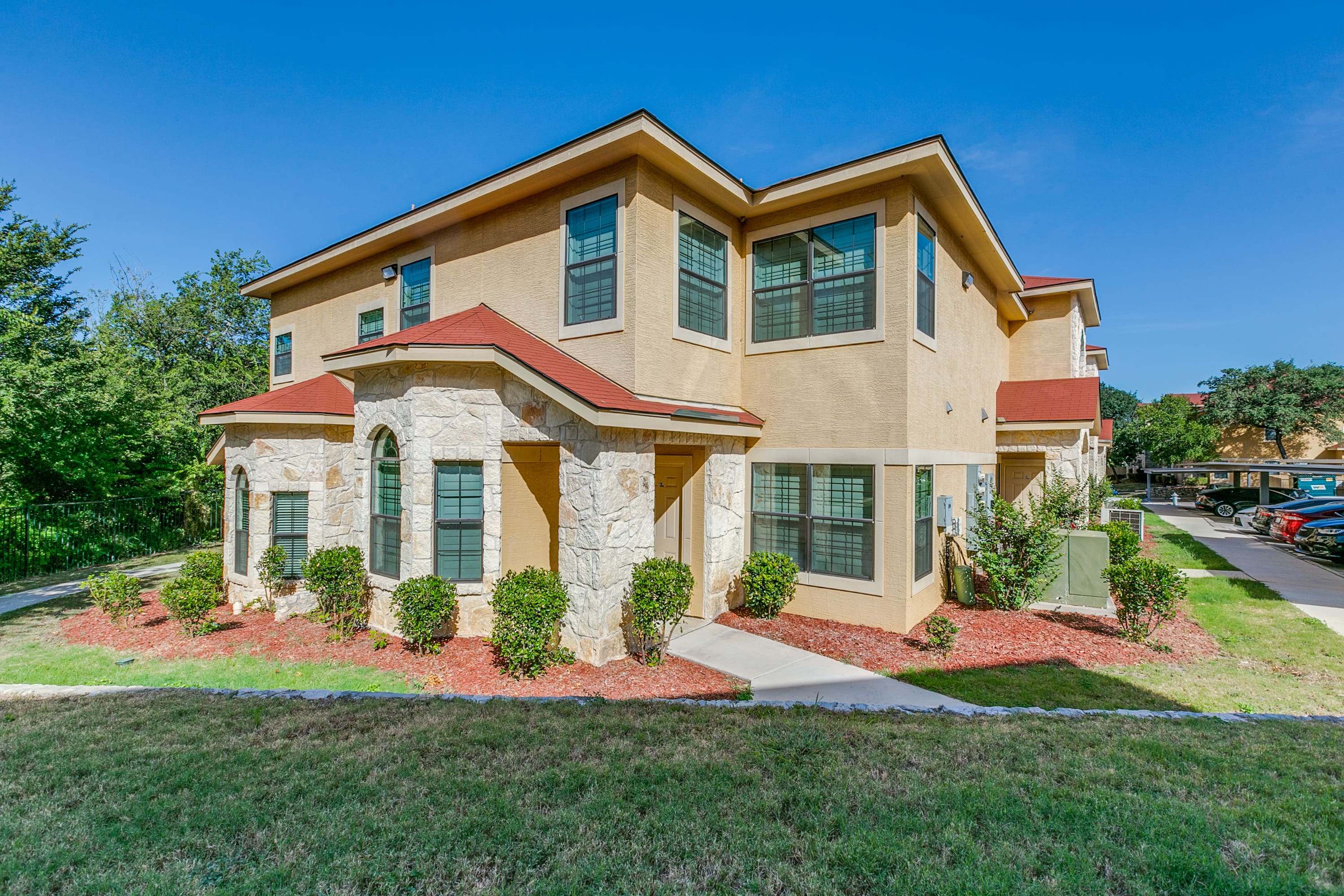 Property thumbnail image