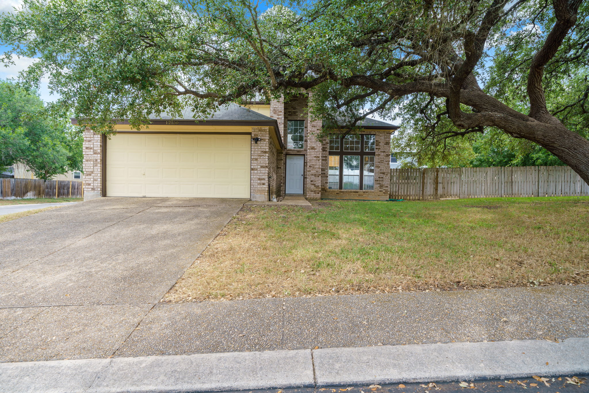 12150 Stoney Glen